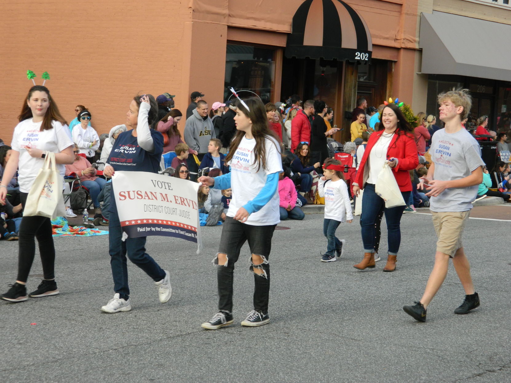 Mooresville Christmas Parade (236).JPG